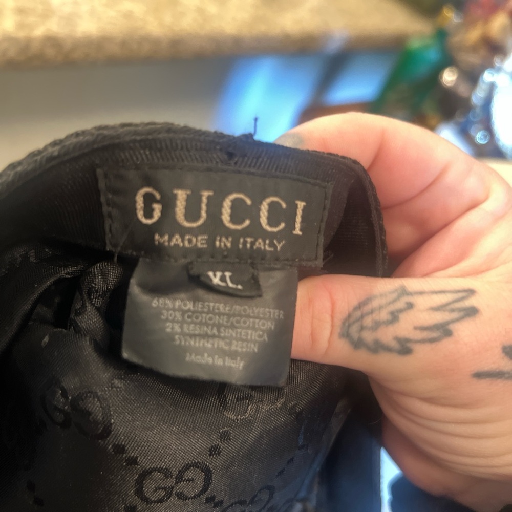 Gucci Black Cap with Gold Accent - Picture 3 of 4